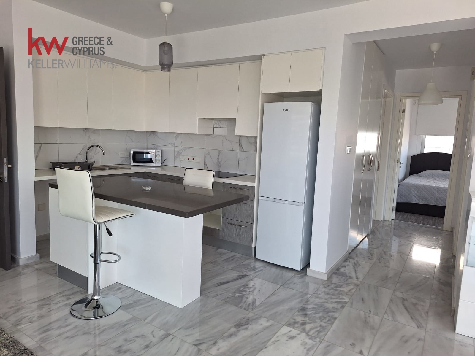 Квартира с 2 спальнями в Ларнака, Кипр № 40590