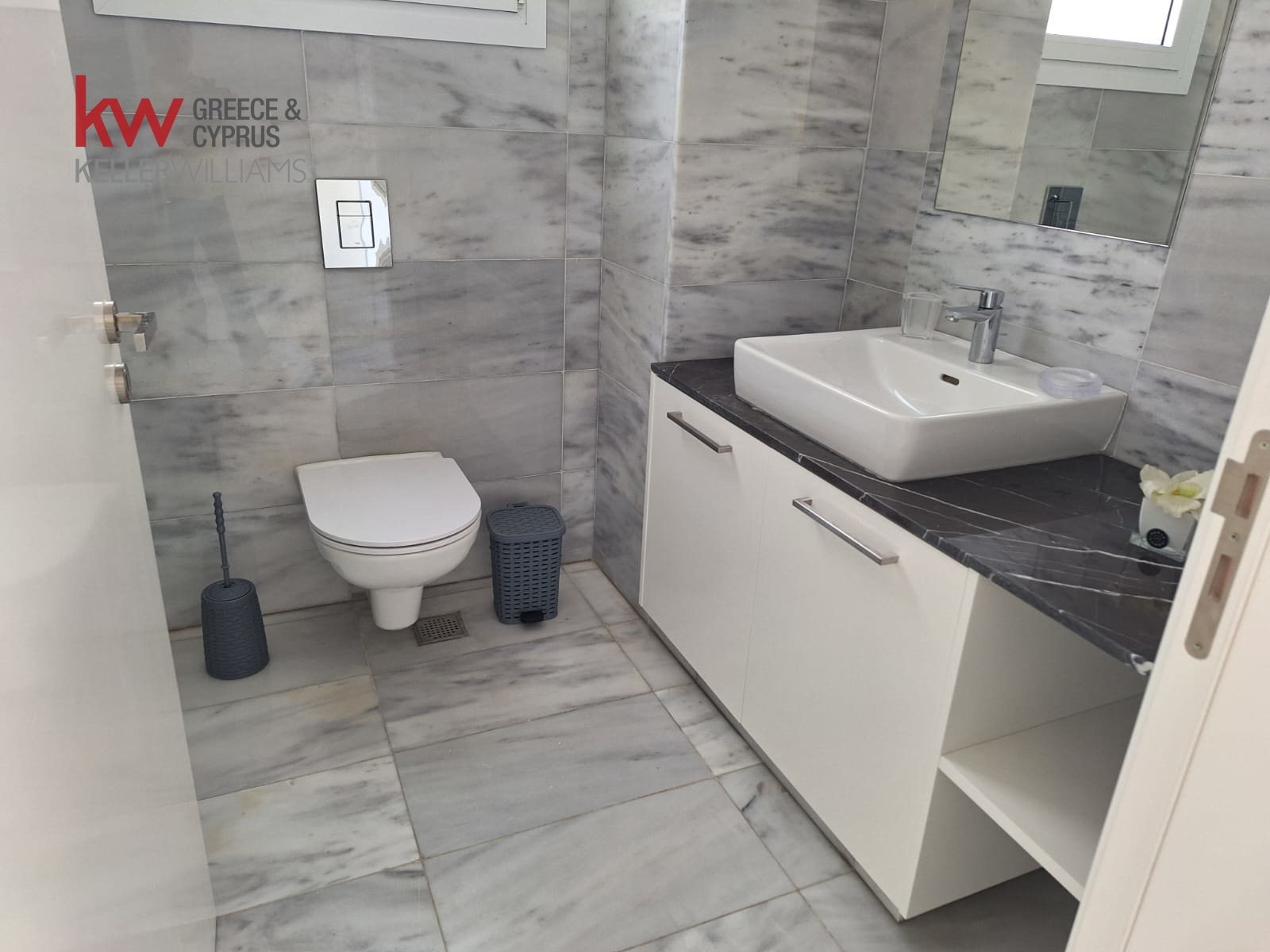 Квартира с 2 спальнями в Ларнака, Кипр № 40590