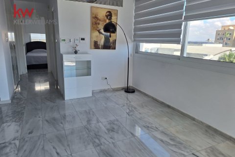 2 bedrooms Apartment in Larnaca, Larnaka, No. 40590 18