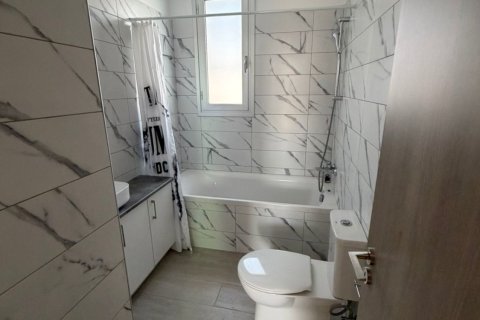 2 bedrooms Apartment in Larnaca, Larnaka,  No. 39667 13