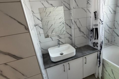 2 bedrooms Apartment in Larnaca, Larnaka,  No. 39667 14