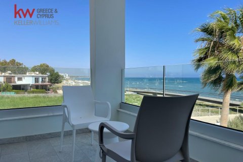 5 bedrooms Villa in Oroklini, Larnaka,  No. 39668 3