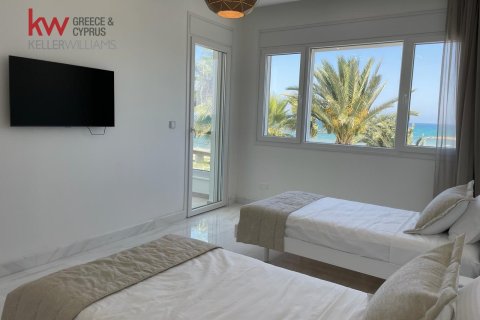 5 bedrooms Villa in Oroklini, Larnaka,  No. 39668 6