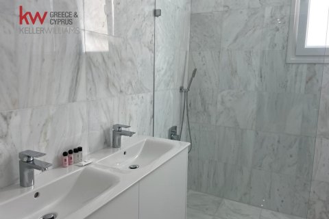 5 bedrooms Villa in Oroklini, Larnaka,  No. 39668 18