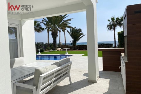 5 bedrooms Villa in Oroklini, Larnaka,  No. 39668 14