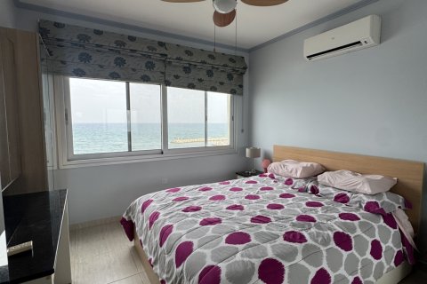 2 bedrooms Apartment in Larnaca, Larnaka,  No. 39671 8