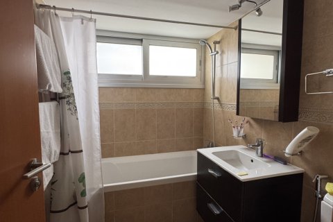 2 bedrooms Apartment in Larnaca, Larnaka,  No. 39671 5