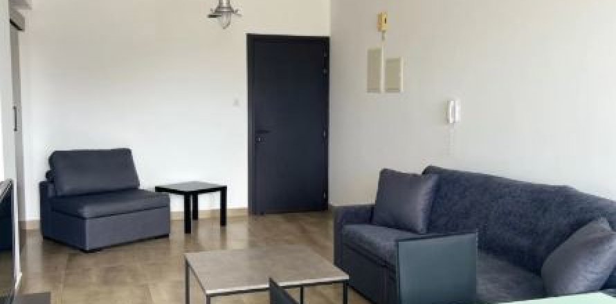 2 bedrooms Apartment in Larnaca, Larnaka,  No. 39670