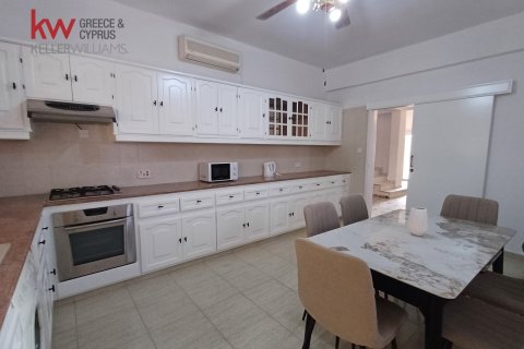 3 bedrooms Townhouse in Larnaca, Larnaka,  No. 39669 2