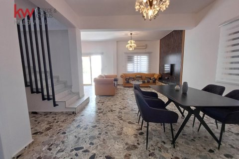 3 bedrooms Townhouse in Larnaca, Larnaka,  No. 39669