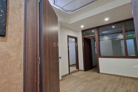 Офис 180м2 в Лимассол, Лимасол,  № 55917 2