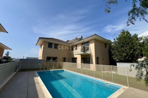 4 dormitorios Villa en Parekklisia, Limassol,  No. 55919