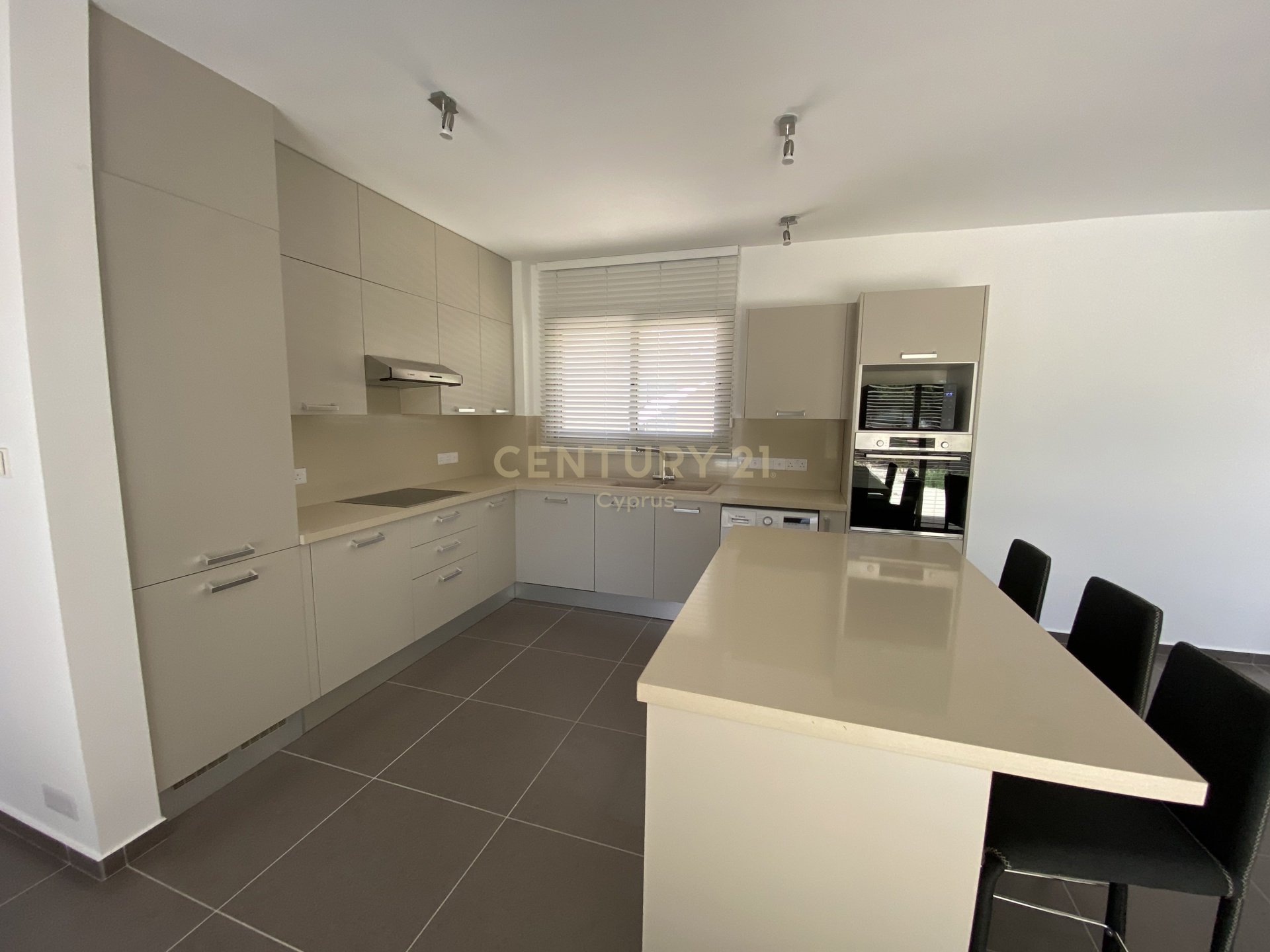 3 chambres Villa à Parekklisia, Limassol, Chypre No. 55920