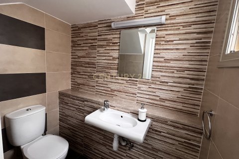 3 dormitorios Villa en Parekklisia, Limassol,  No. 55920 13