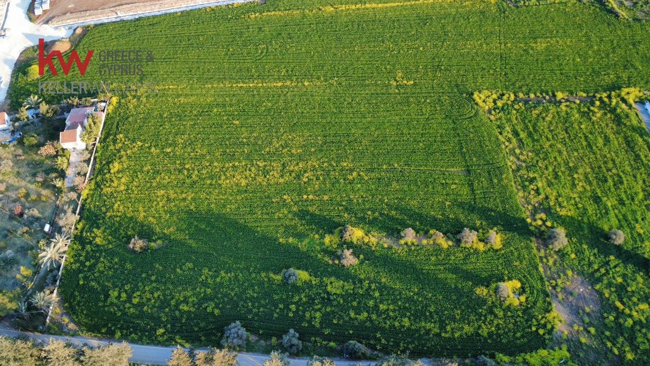 5310m2 Terreno en Kato Deftera, Nicosia, Chipre No. 50432