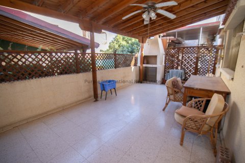 4 bedrooms Villa in Larnaca, Larnaka,  No. 52407 28