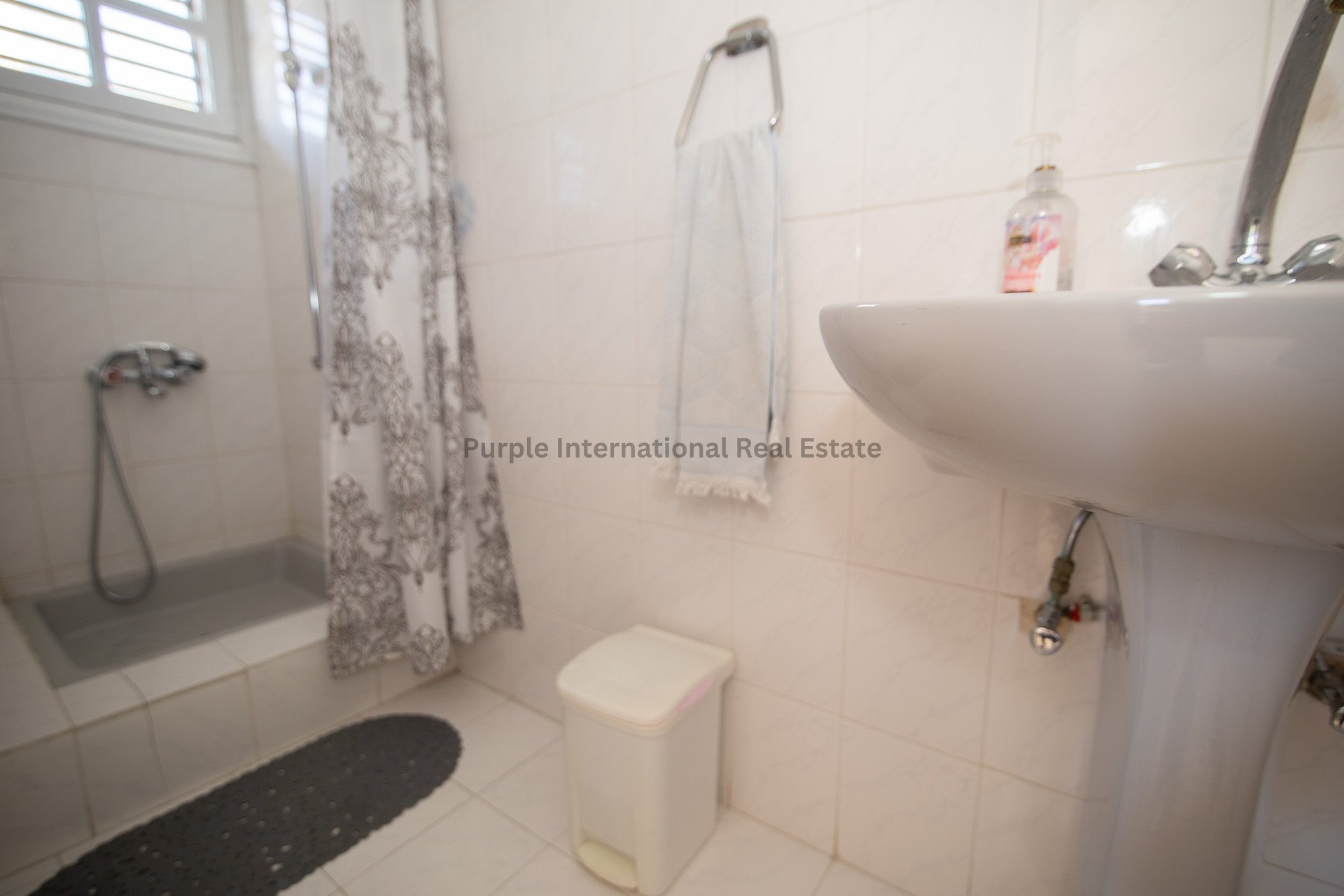4 bedrooms Villa in Larnaca, Larnaka, Cyprus No. 52407