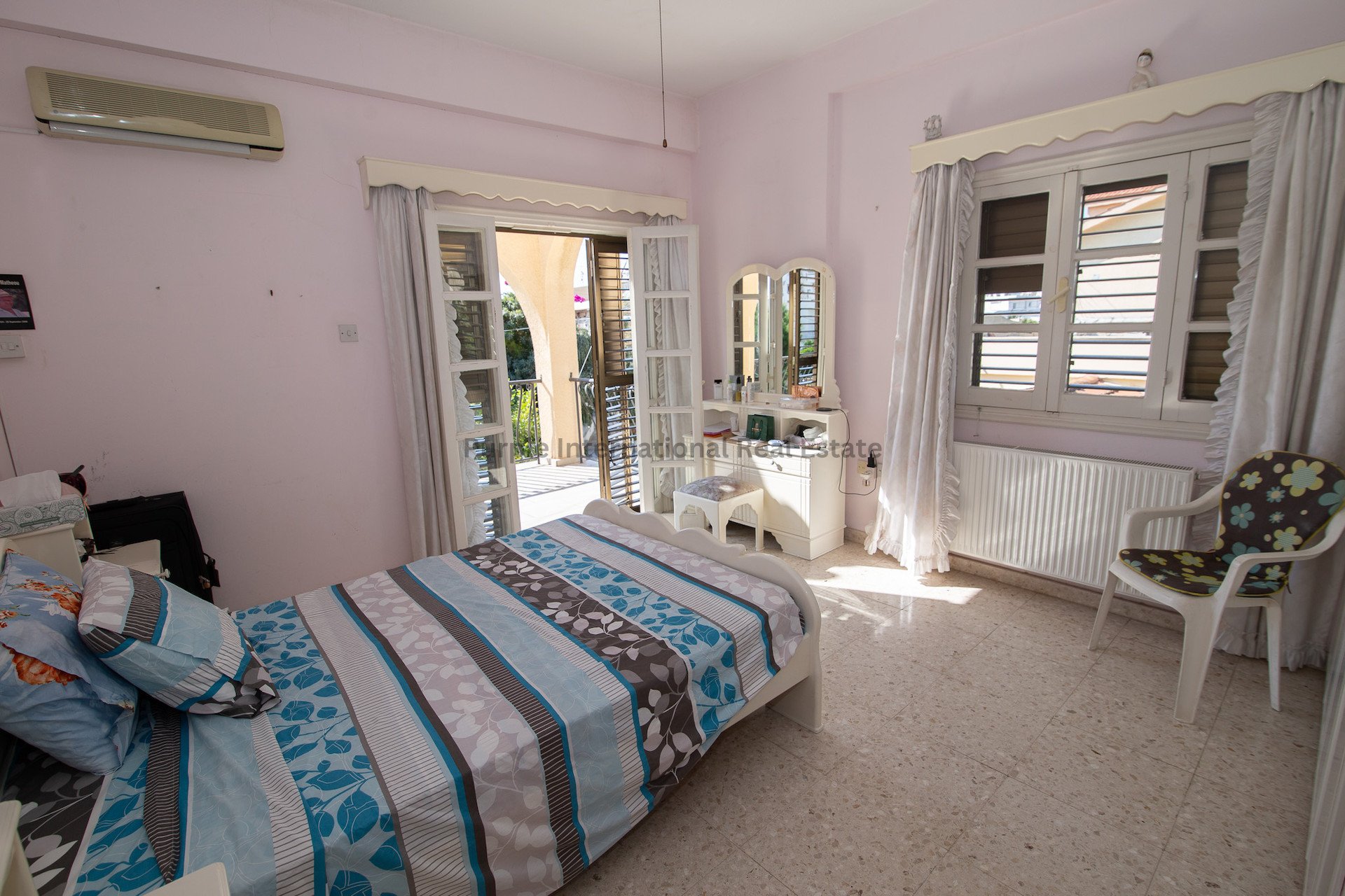 4 bedrooms Villa in Larnaca, Larnaka, Cyprus No. 52407