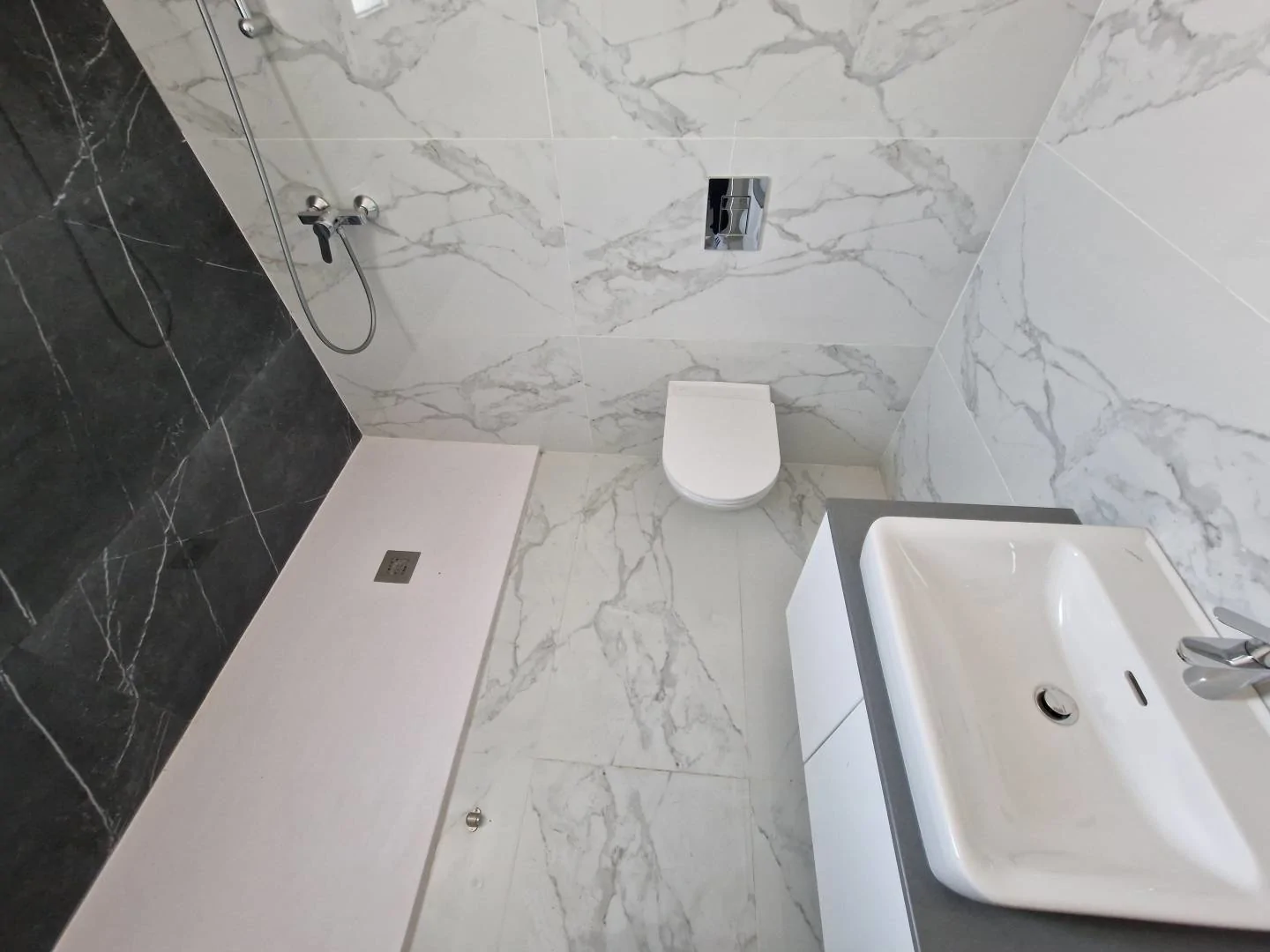 3 bedrooms Apartment in Larnaca, Larnaka, Cyprus No. 4965