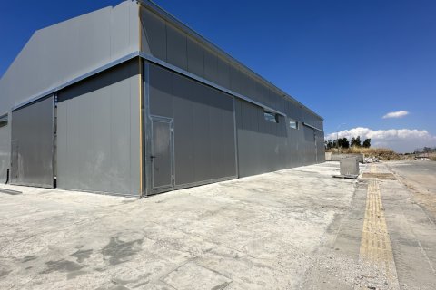200m2 Almacén en Lakatamia, Nicosia,  No. 52269