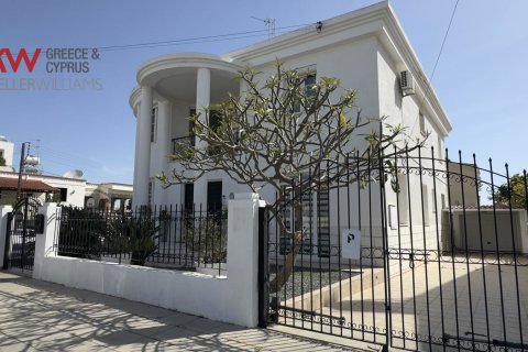 4 dormitorios Adosado en Larnaca, Larnaka,  No. 52268