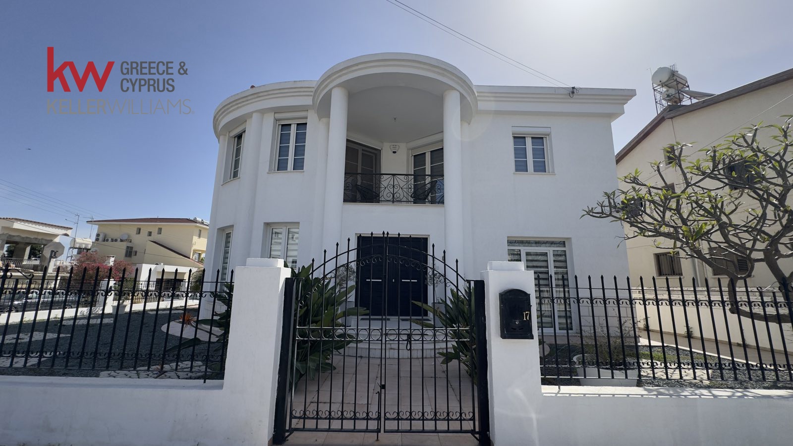 4 bedrooms Townhouse in Larnaca, Larnaka, Cyprus No. 52268