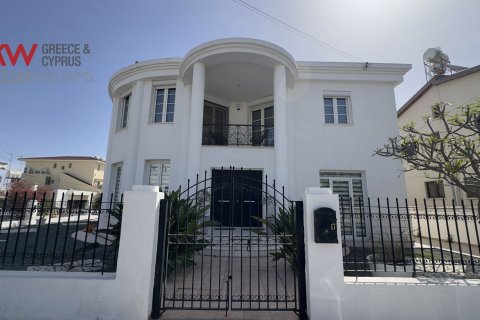 4 dormitorios Adosado en Larnaca, Larnaka,  No. 52268 3
