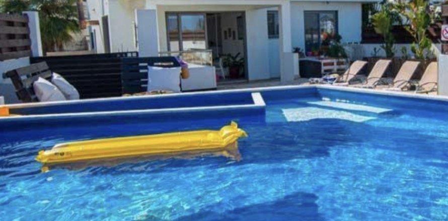 4 dormitorios Villa en Ayia Napa, Ammochostos,  No. 52270