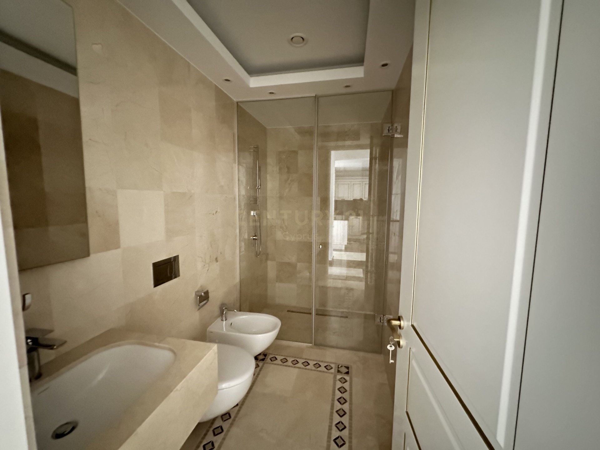 3 chambres Appartement à Germasogeia, Limassol, Chypre No. 24717