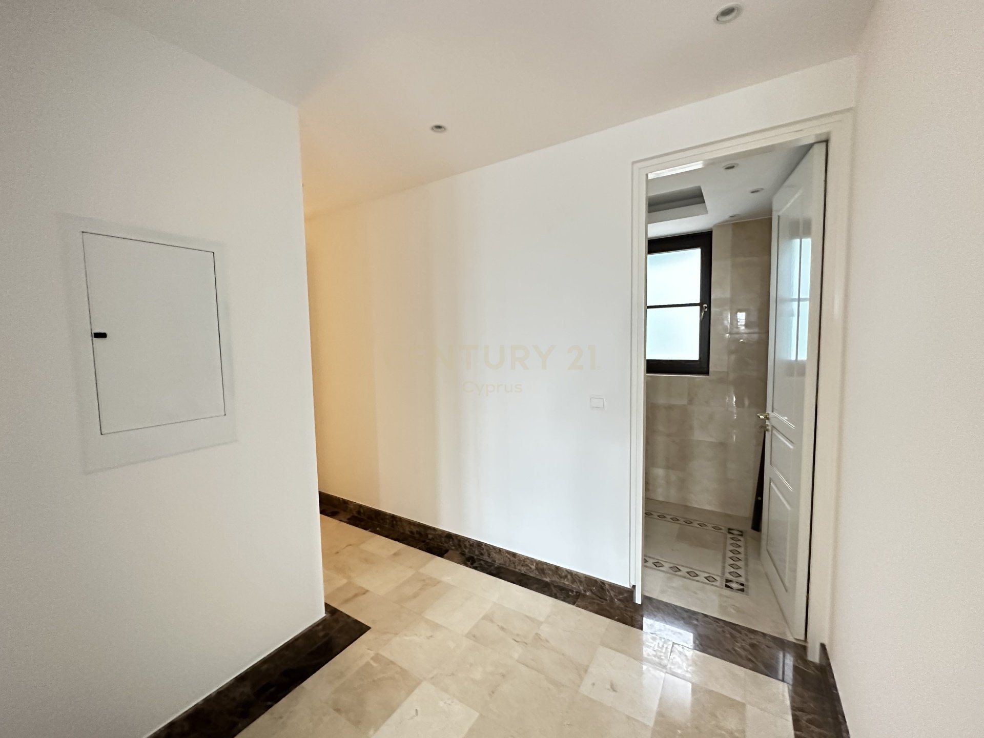 3 chambres Appartement à Germasogeia, Limassol, Chypre No. 24717