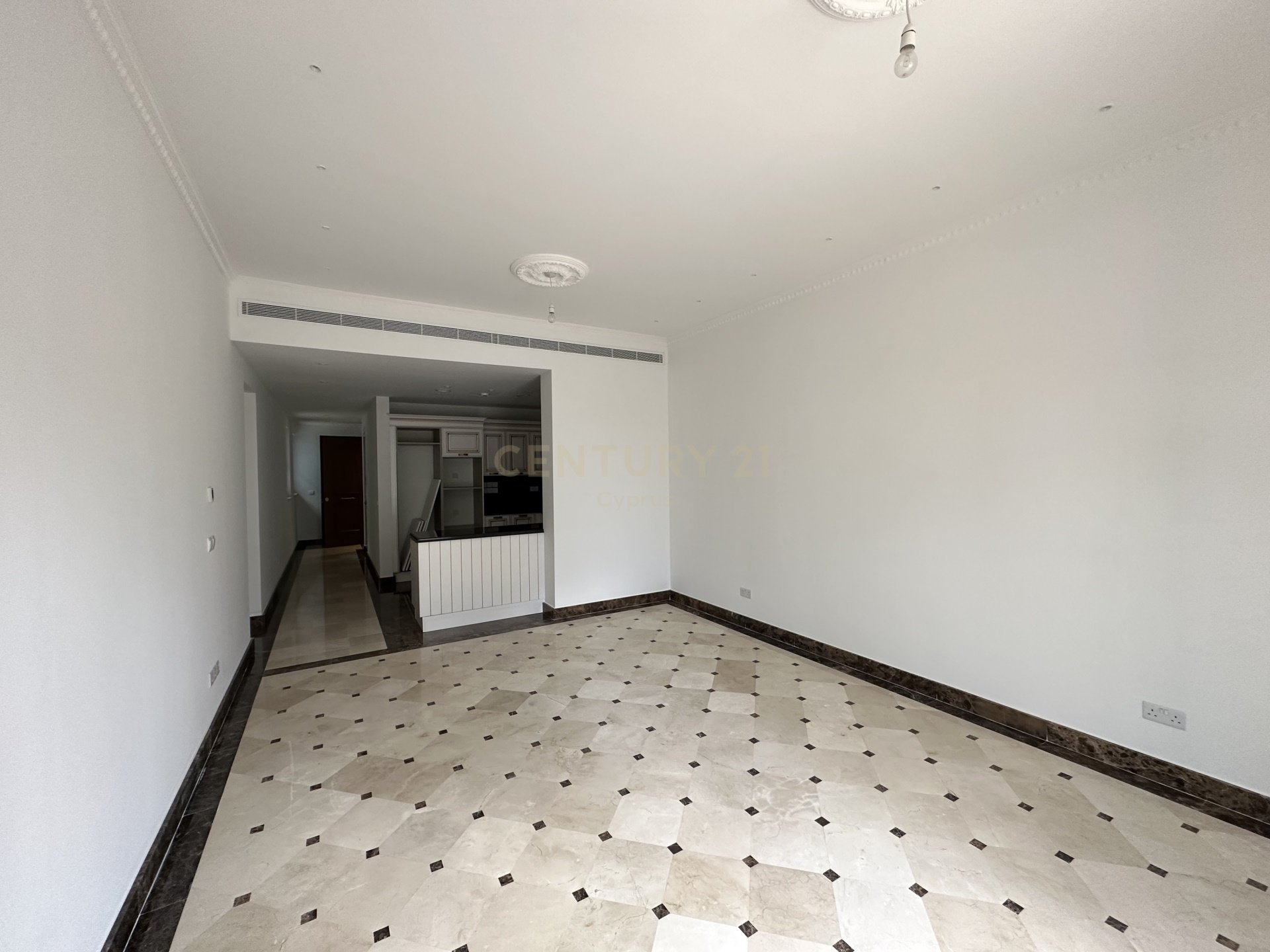 2 bedrooms Apartment in Germasogeia, Limassol, Cyprus No. 24716