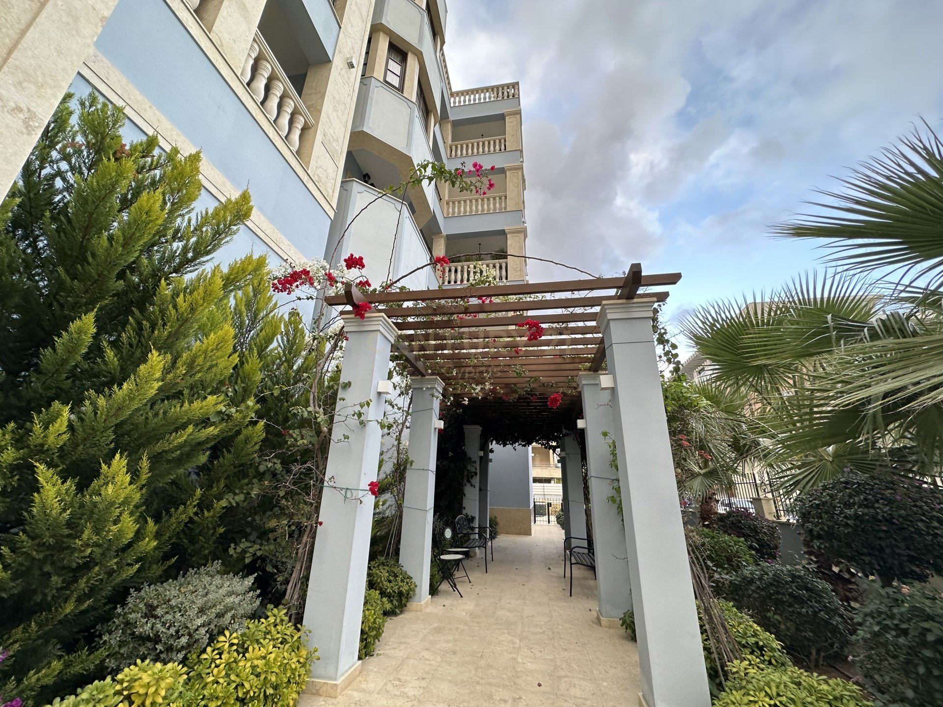 2 bedrooms Apartment in Germasogeia, Limassol, Cyprus No. 24716