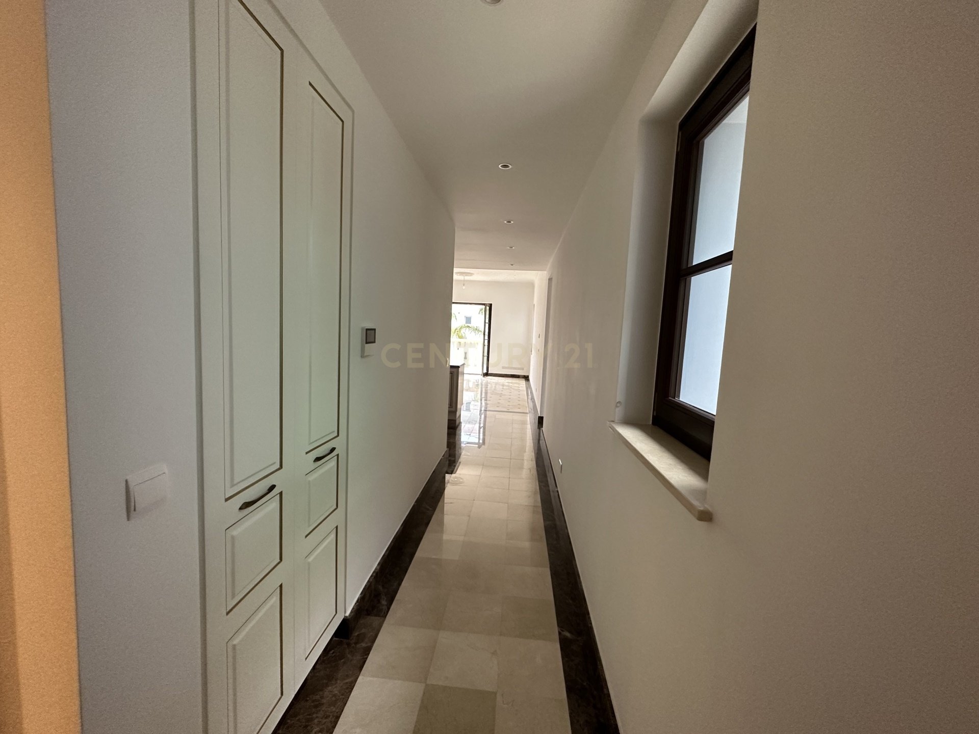 2 bedrooms Apartment in Germasogeia, Limassol, Cyprus No. 24716