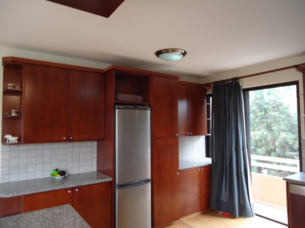 Коммерческая недвижимость 650м2 в Лимассол, Лимасол, Кипр № 38289