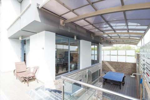 5 bedrooms Villa in Limassol,  No. 38291