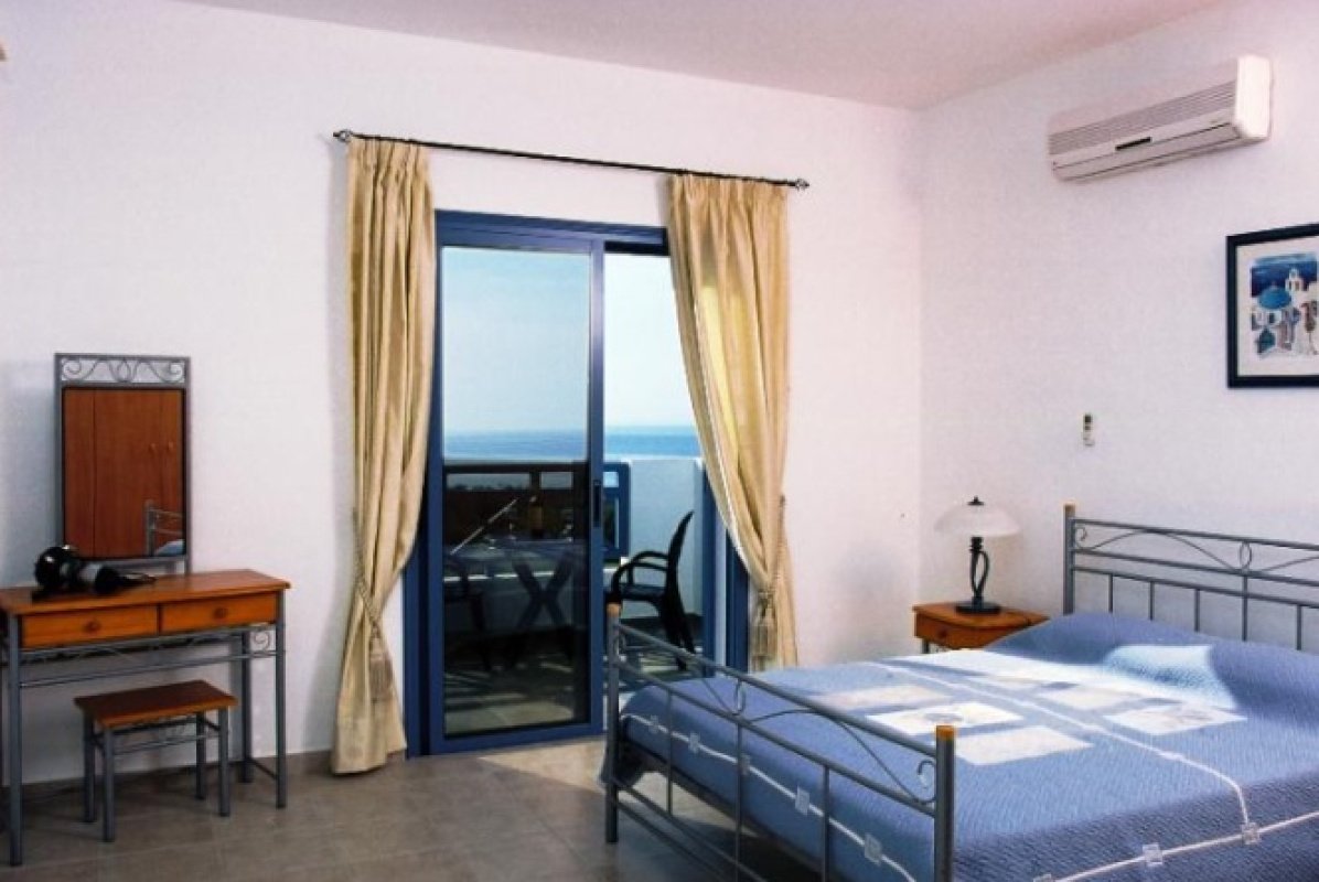 4 chambres Villa à Paphos, Chypre No. 38286
