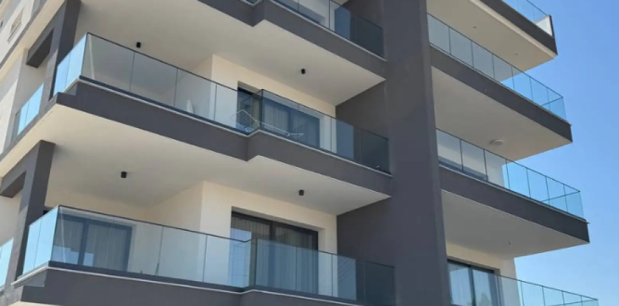 3 bedrooms Apartment in Lakatamia, Nicosia,  No. 39663