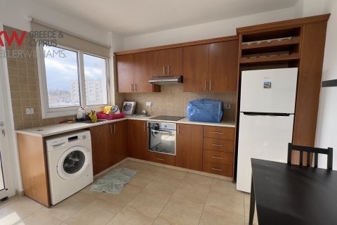 2 bedrooms Apartment in Larnaca, Larnaka,  No. 39659 3