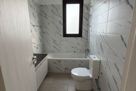 2 bedrooms Apartment in Larnaca, Larnaka,  No. 39665 12