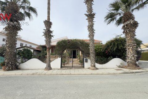 5 bedrooms Townhouse in Oroklini, Larnaka, No. 39660 9