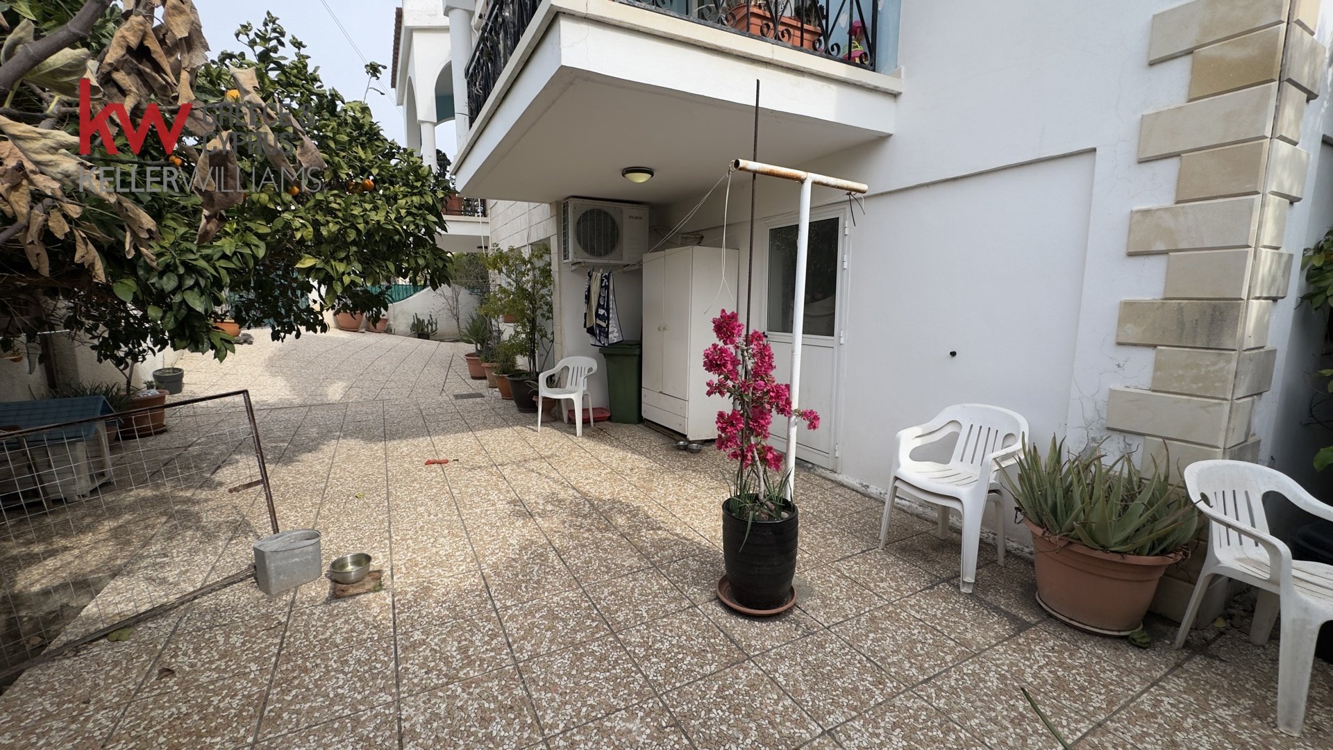 5 bedrooms Townhouse in Oroklini, Larnaka, Cyprus No. 39660