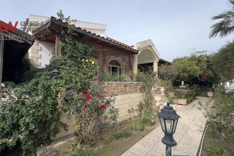 5 bedrooms Townhouse in Oroklini, Larnaka,  No. 39660