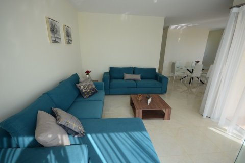 Вилла с 4 комнатами в Пафос,  № 38986 15