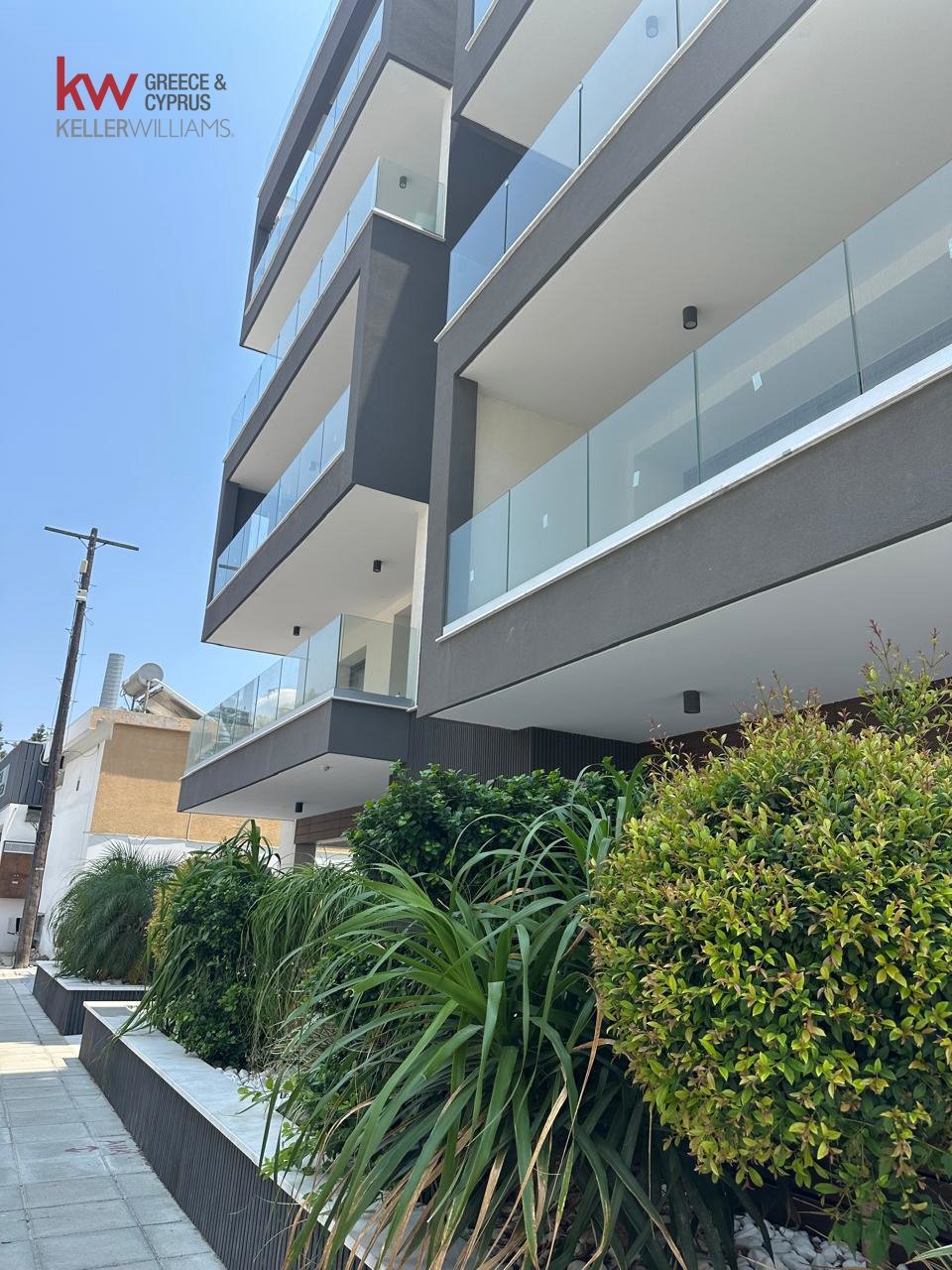 2 bedrooms Apartment in Larnaca, Larnaka, Cyprus No. 40194