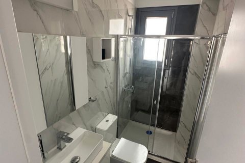 2 bedrooms Apartment in Larnaca, Larnaka, No. 40194 11