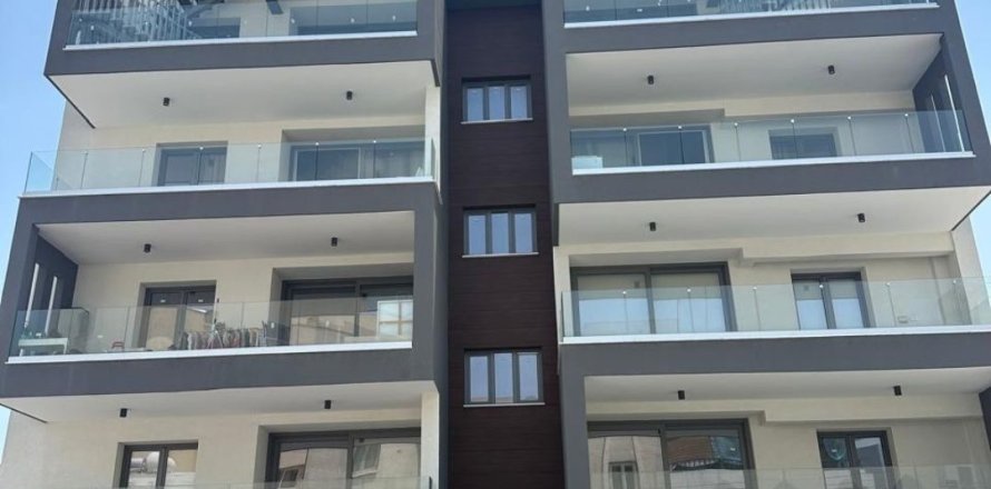 2 bedrooms Apartment in Larnaca, Larnaka, No. 40194