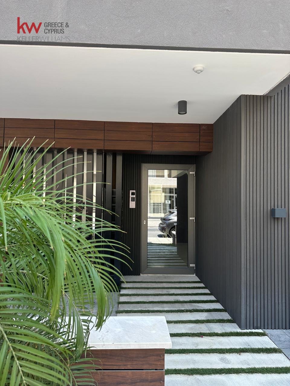 2 bedrooms Apartment in Larnaca, Larnaka, Cyprus No. 40194