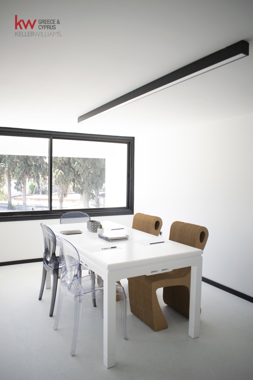 5 habitaciones Oficina en Larnaca, Larnaka, Chipre No. 40195
