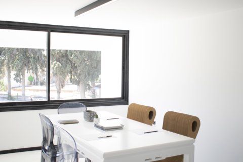 5 habitaciones Oficina en Larnaca, Larnaka,  No. 40195 17