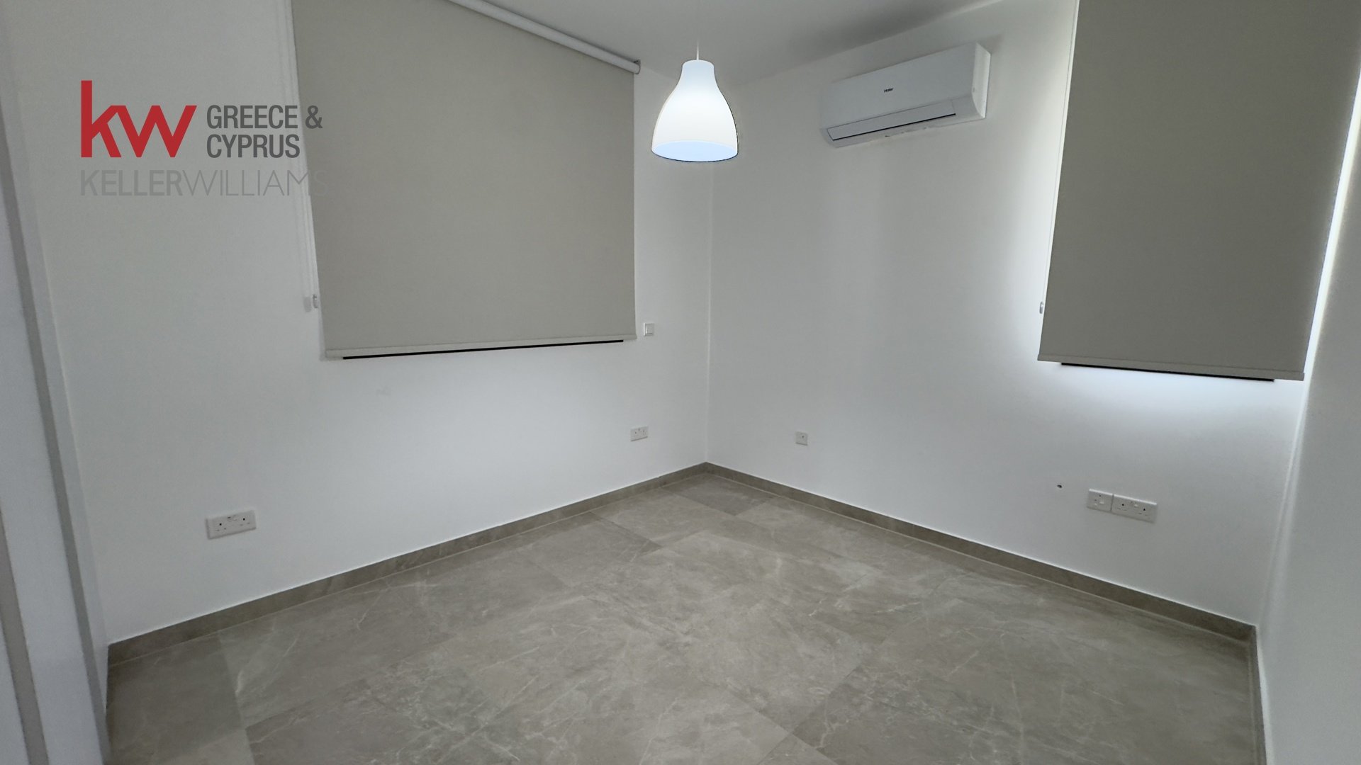 2 bedrooms Apartment in Larnaca, Larnaka, Cyprus No. 40198